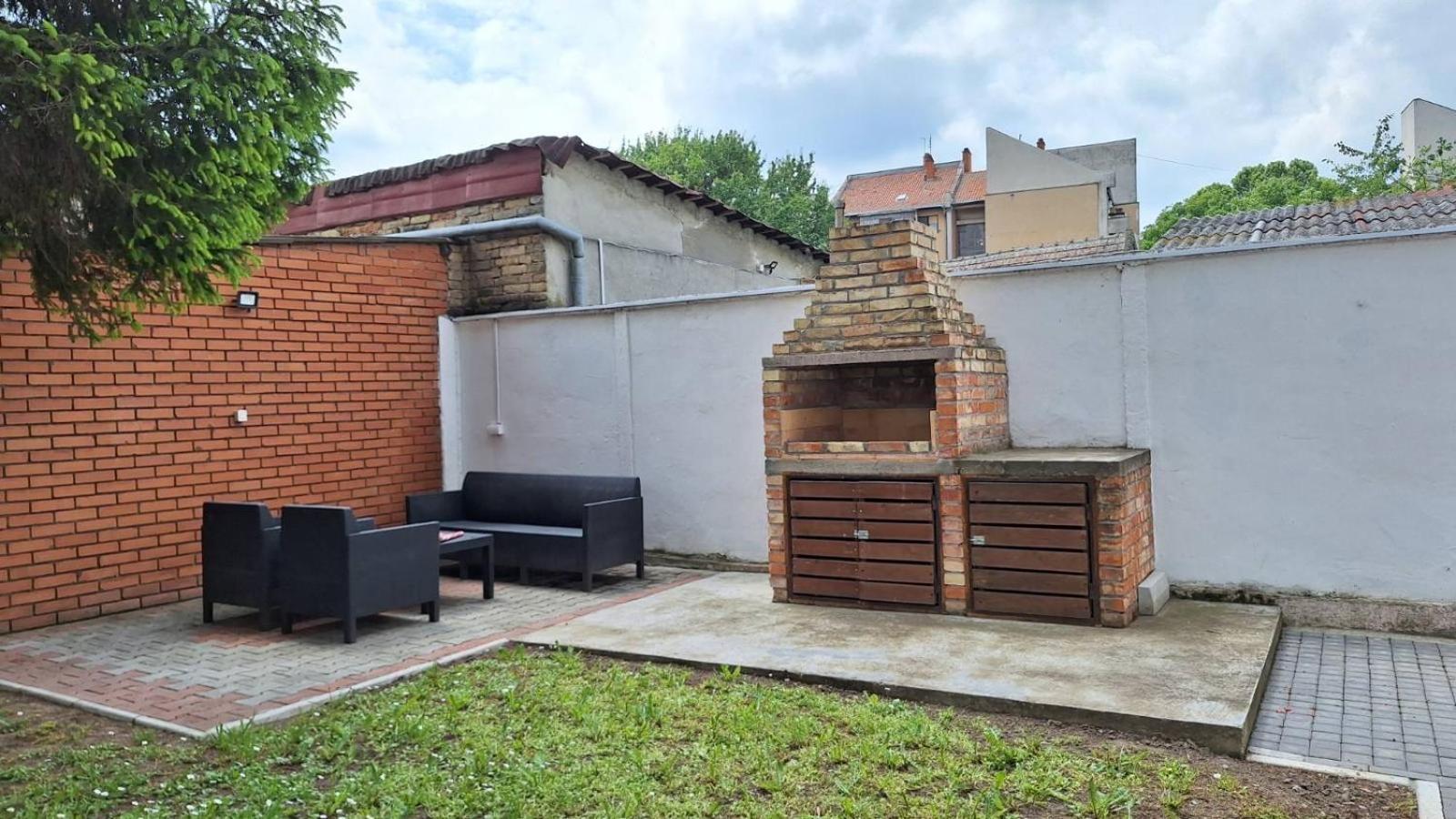 Apartman Maja Srbobran Esterno foto